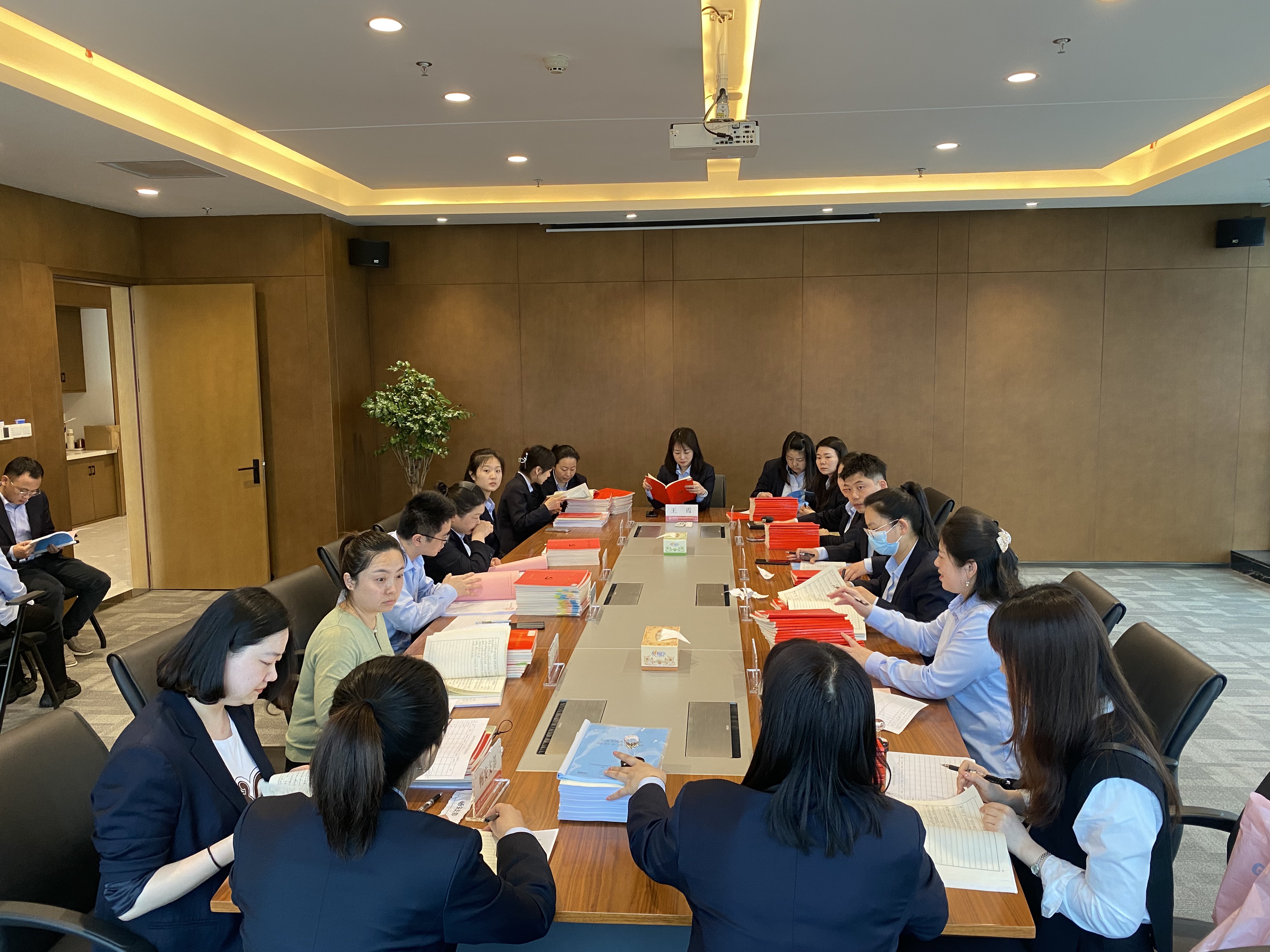 會(huì)議現(xiàn)場.jpg
